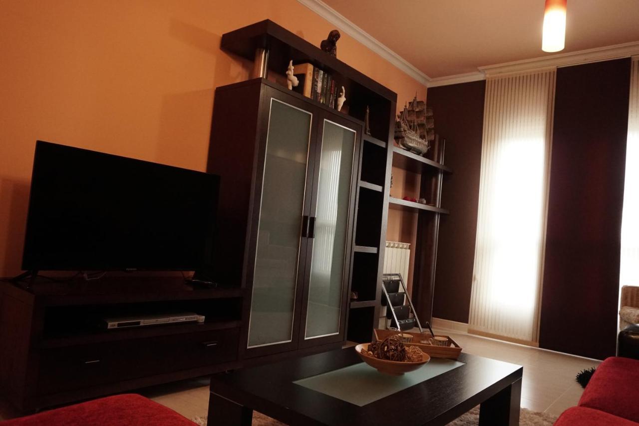 Piso Alerin Apartment Silleda Bagian luar foto